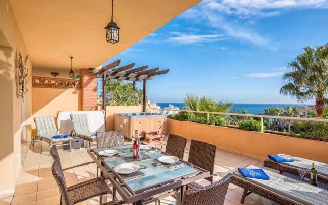 Malibu Apartments