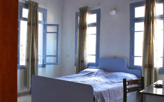Nzar Khoury For Hosting Guest House