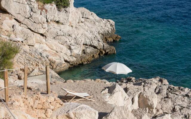 Apartments Vela Sollis