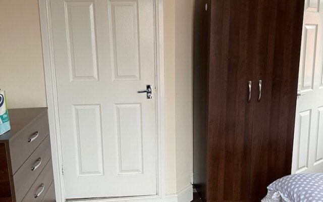 1 Bedroom Flat - Milligan Road