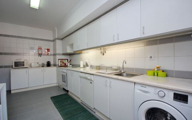 Feels Like Home Funchal Spacious Apartment with Balcony