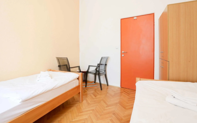Pigeon Square Rooms