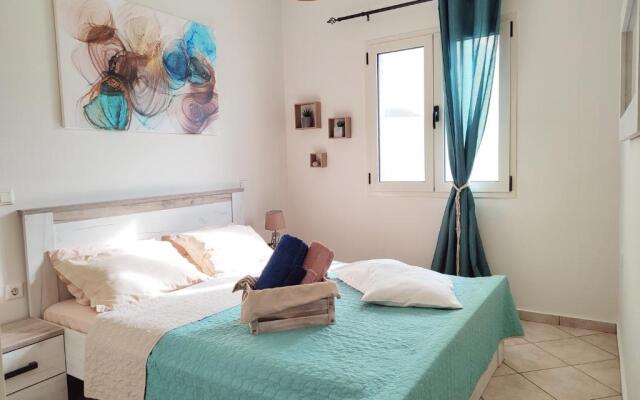 Modern 1Br apt , Garden , View & AC