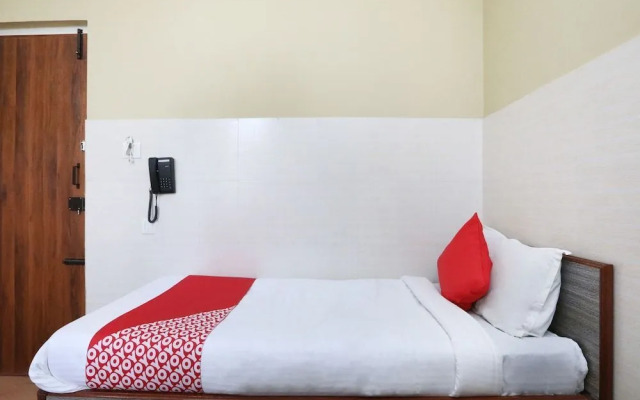 Varadashree Comforts By OYO Rooms