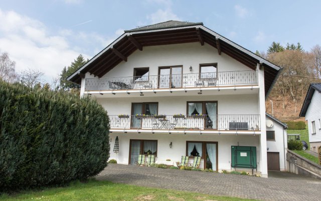 Lovely Mansion in Lirstal With Terrace