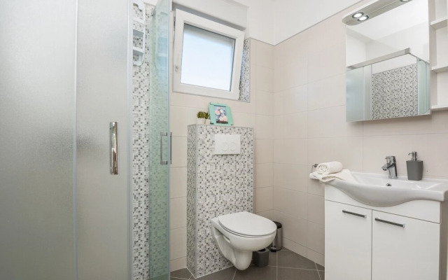 Pool Apartment Bakija 2