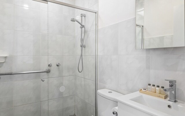 BOUTIQUE STAYS - Brighton by the Sea