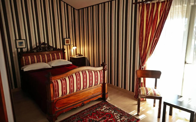 Hotel Senator