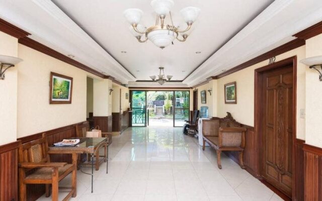 MC Mountain Home Apartelle