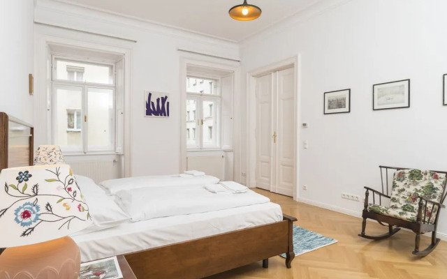 Palais Kronprinz Rudolf by Welcome2Vienna