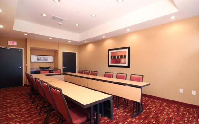 Courtyard By Marriott Dallas - Lewisville