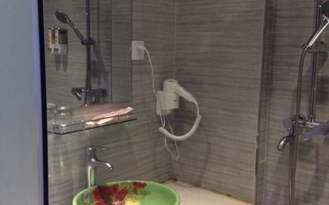 Lushang Tianjie Quick Hotel