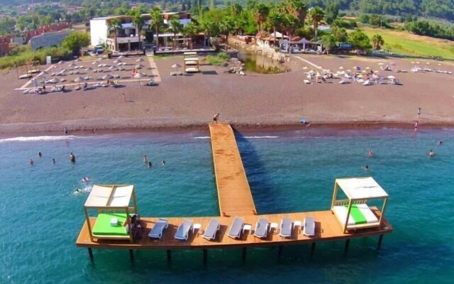 Ekincik Beach Hotel