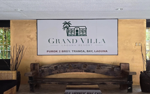 Grand Villa Laguna