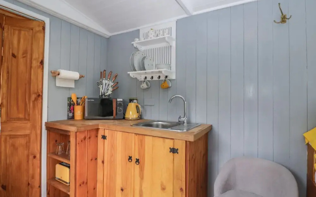Rabbit Hill Hut
