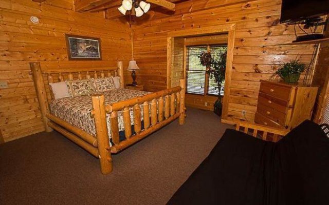 Creekside Lodge by Majestic Mountain Vacations