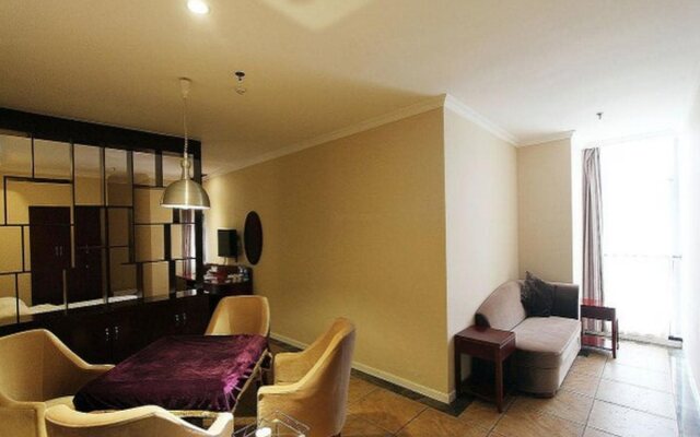GreenTree Inn ChongQing Yuzhong LiangLuKou Subway Station Express Hotel