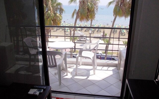 Krasas Beach Apartments