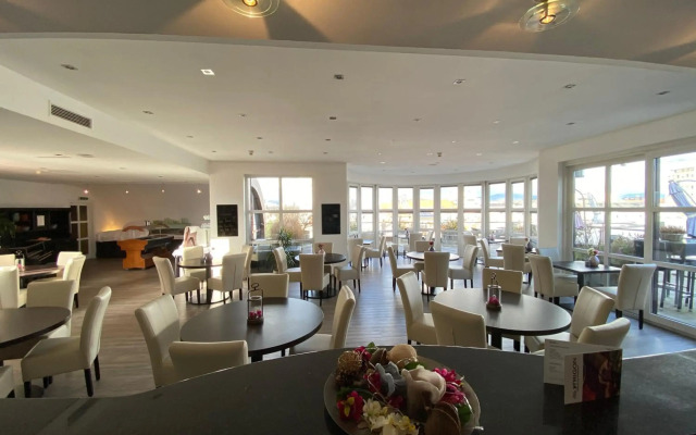 Skycity Hotel Atrigon
