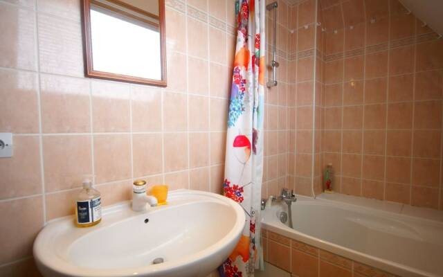 Lovely Child-friendly Villa in Bayeux