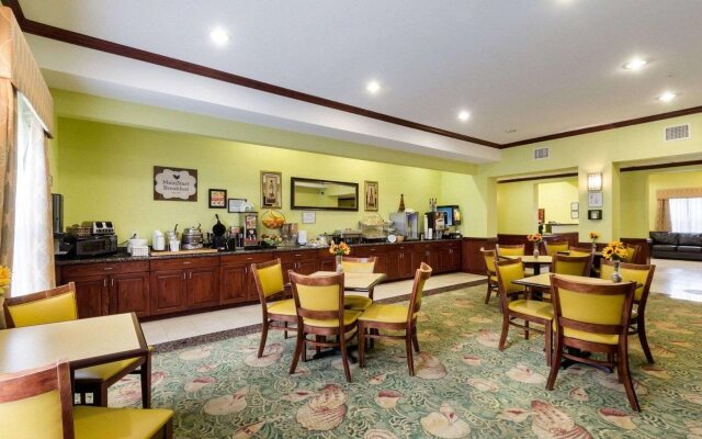 Best Western Ingleside Inn & Suites