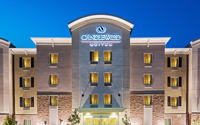 Candlewood Suites West Edmonton - Mall Area, an IHG Hotel