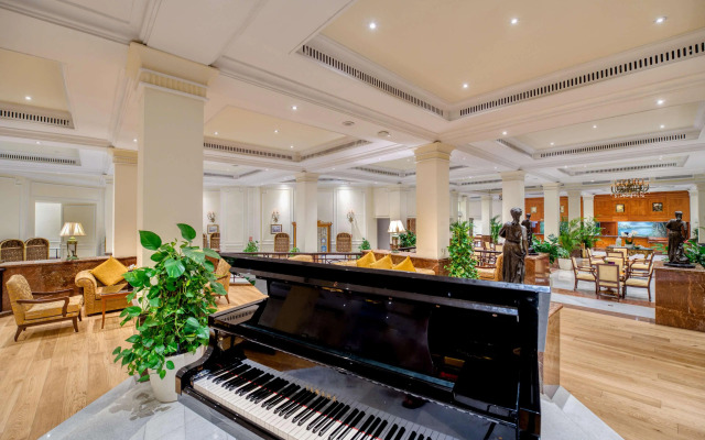 Seven Seas Hotel Blue