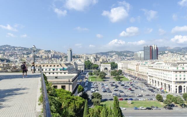 JOIVY Spacious Family Apt For 4, In Carignano, Genoa