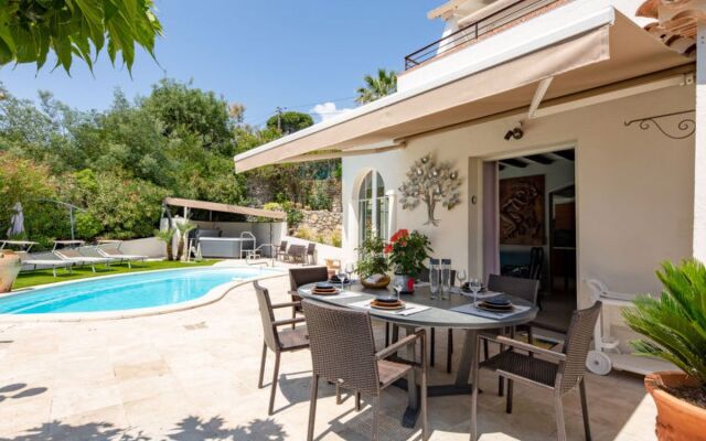 Holiday Home Villa Bindouletto