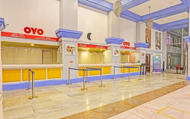 Oyo Townhouse 799 Royal Palms Hotel - Lily Collection