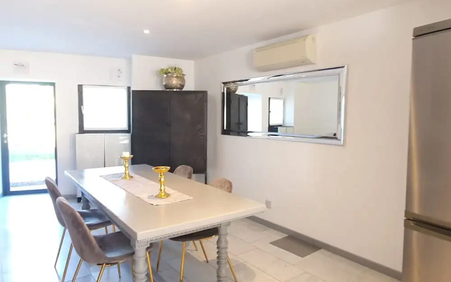 Parco Vira Apartments