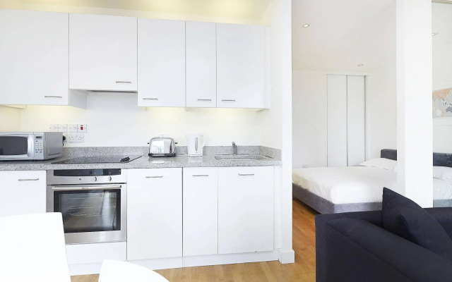 Fran Apartments