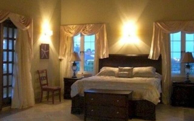 Walking to the Beach Villa