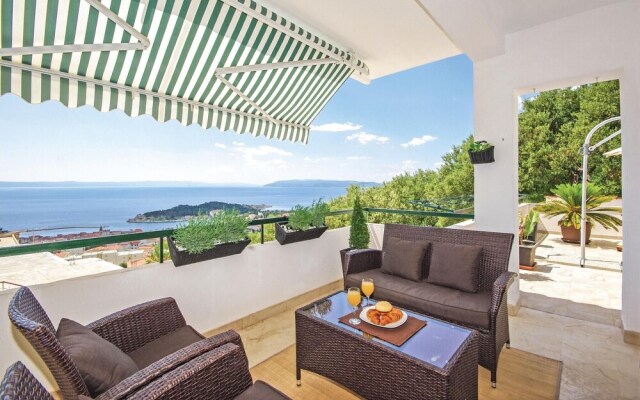 Amazing Home in Makarska With Wifi and 3 Bedrooms
