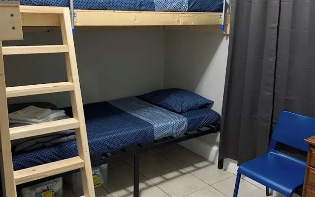 Lenny's Southy Hostel