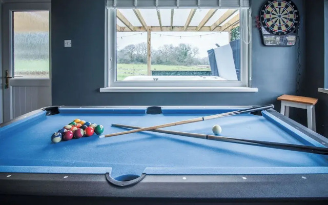 Hill House - 4 Bedroom - Llanrhidian