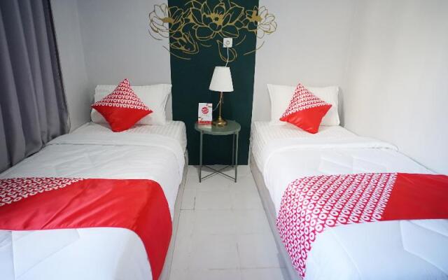 Sani Guest House by OYO Rooms