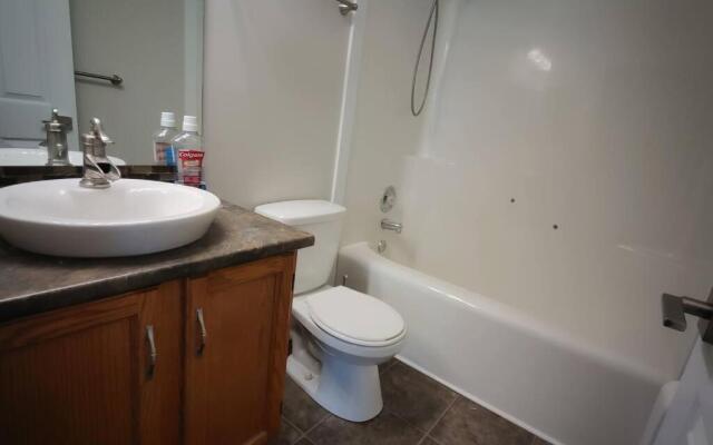 Beautiful 3-bedroom main floor home