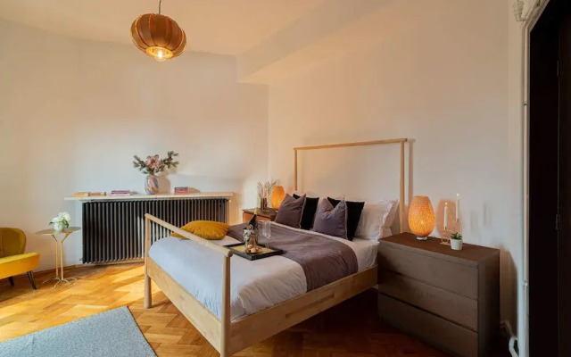 Spacious 3BR Atrium Penthouse Balcony Cismigiu