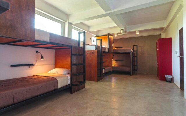 Kama Bangkok - Boutique Bed & Breakfast - Hostel