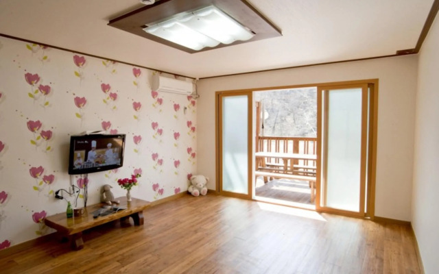 Miryang Cheonglim Pension