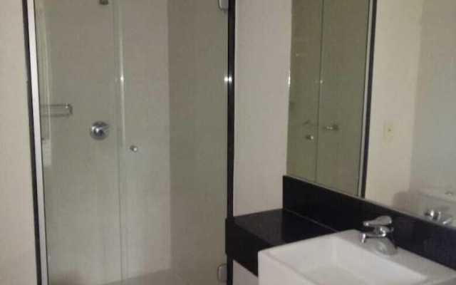 Flat pé na areia com vista internet e ar