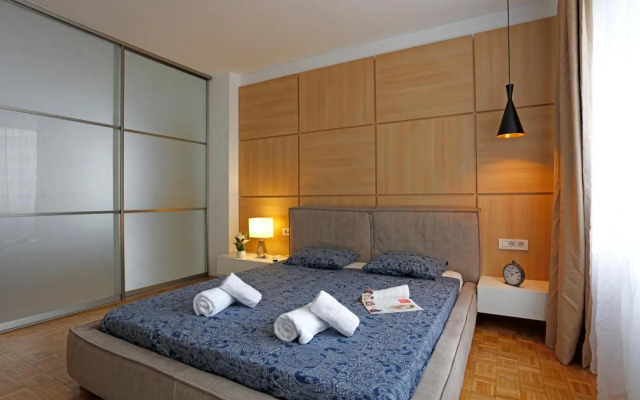 Lovely 2 bedroom apartment near Old Town