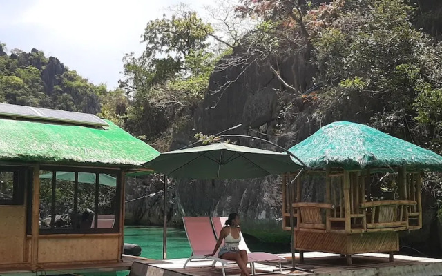 Paolyn Floating House Restaurant
