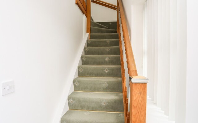 Tyn Towyn - Ty Glas Golau