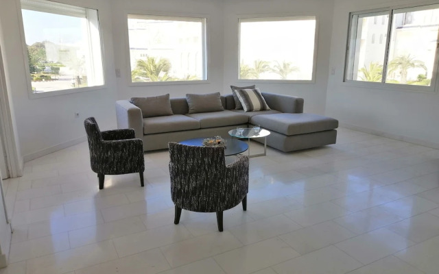 Luxurious Apartment in le Palace