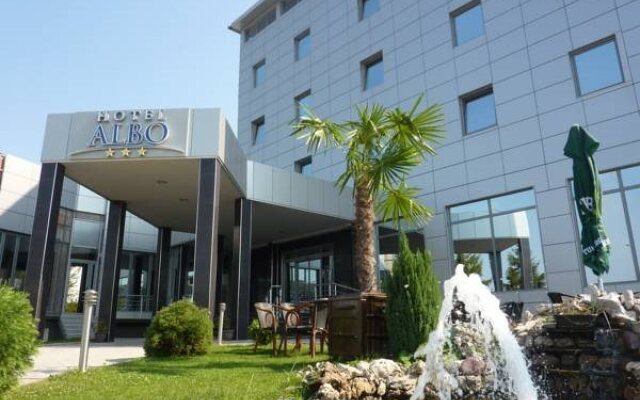 Hotel Albo