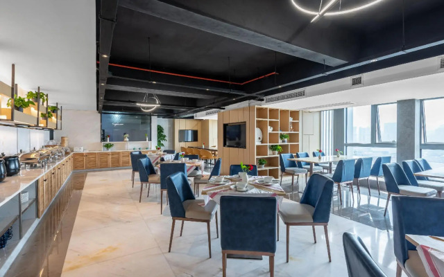 Rezen Select Chongqing Longtou Temple, North Railway Station