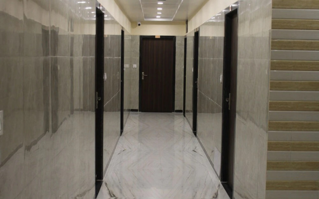 Maruti Group of Hotels - Hotel Shri Naman