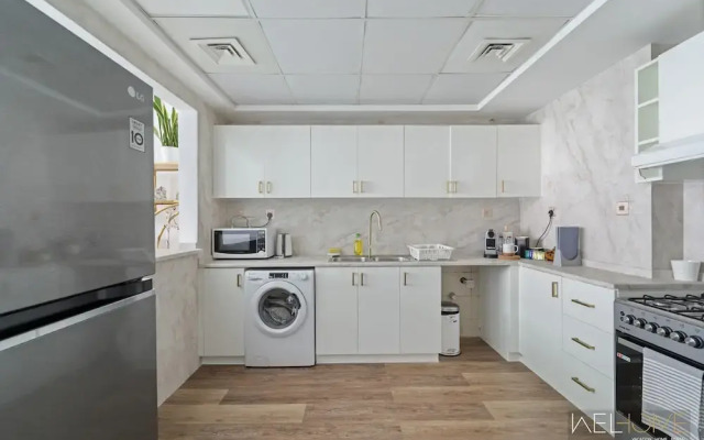 WelHome - Beautiful 1BR Apt. in Al Barsh
